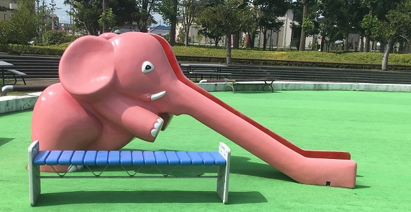 エキスポセンター滑り台
